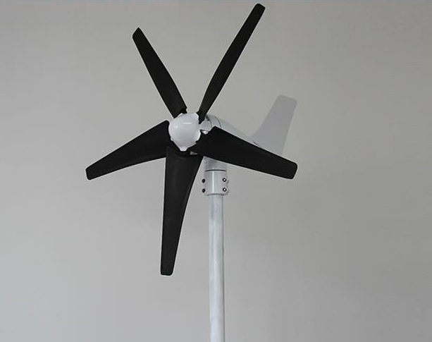 100 Watt mini wind turbine